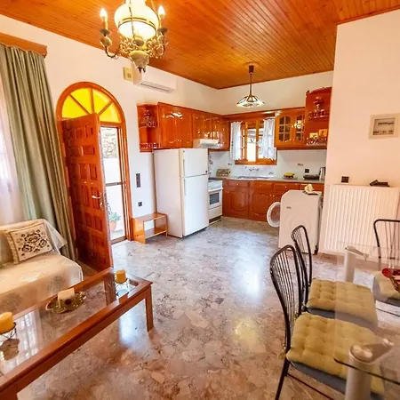 Traditional Apartment *